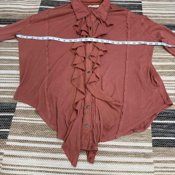 Free People We The Free Feelin' Fresh Shirting Cotton Ruffle-Front Warm Stone S - Picture 11 of 16